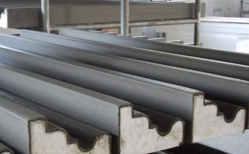 四川eps線條廠： eps裝飾線條有哪些比較常見(jiàn)的種類(lèi)？