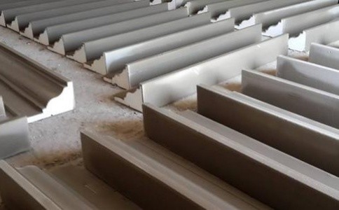 grc線條與eps線條在生產(chǎn)工藝與安裝工藝上有何不同？